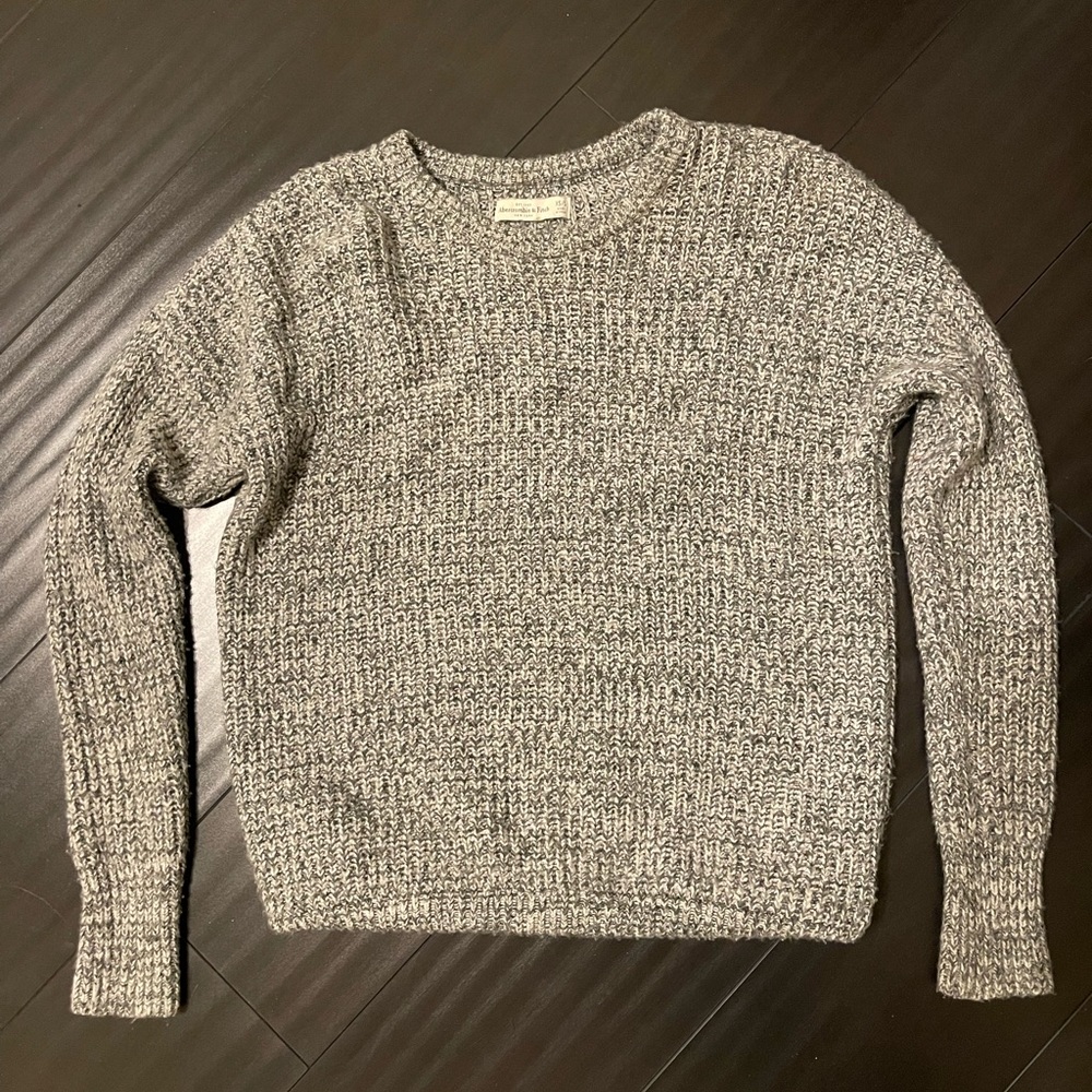 Grey abercrombie and fitch sweater xs/s